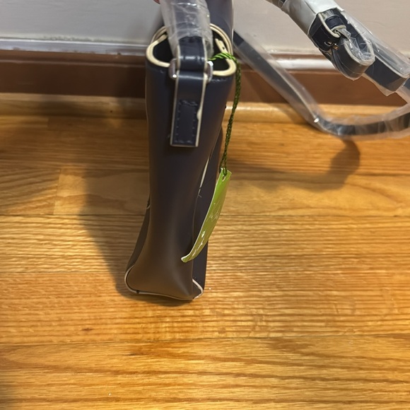 NWT Vera Bradley Women’s Blue Flap Crossbody Classic Navy Purse - Picture 6 of 10